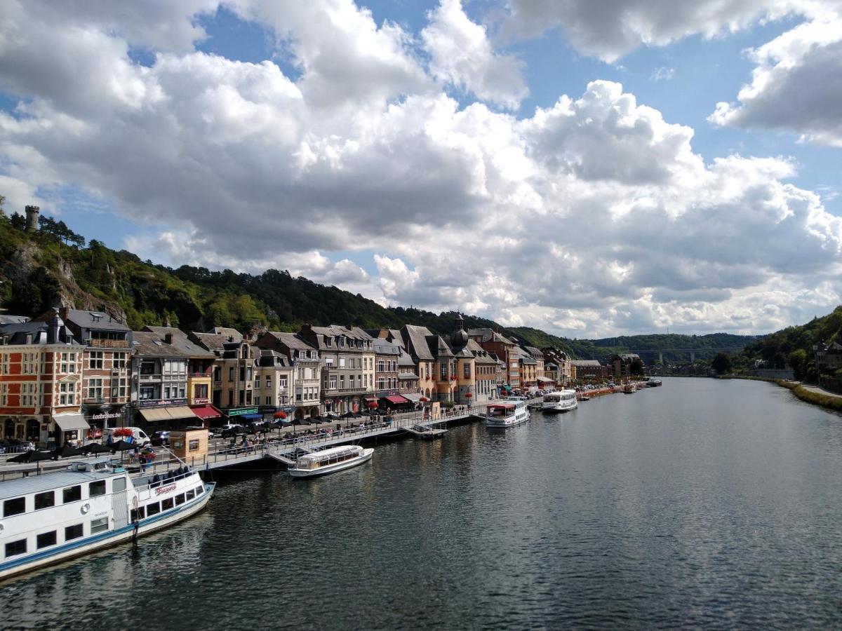 Le Cerf Vert Dinant Exterior foto